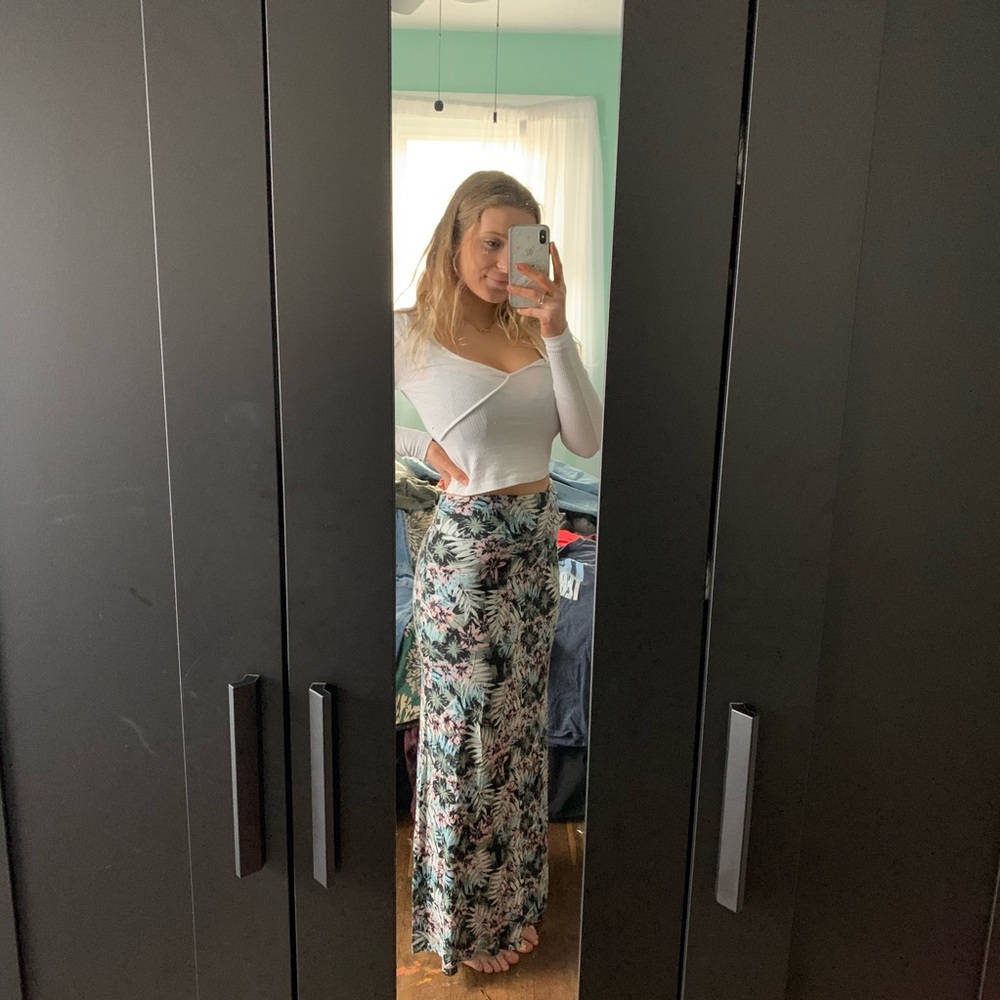 ☁️Charlotte Russe Maxi Skirt
